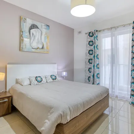 Apartamento Charming Meters From The Seafront With Terrace By 360 Estates