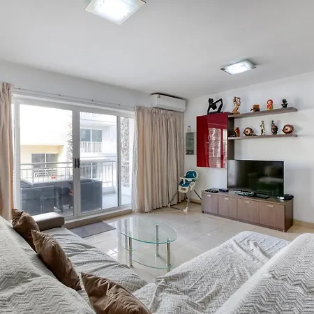 Apartment Charming Meters From The Seafront With Terrace By 360 Estates St. Paul's Bay