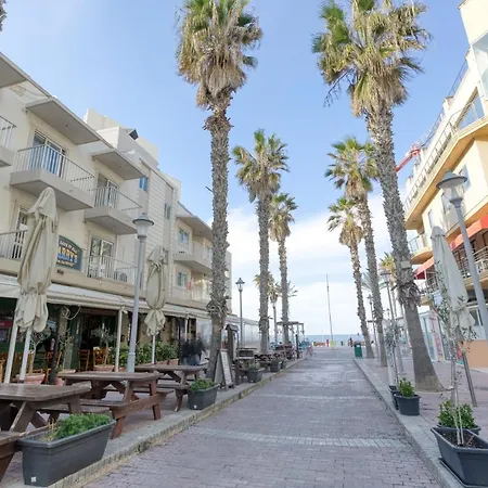 Apartment Charming Meters From The Seafront With Terrace By 360 Estates
