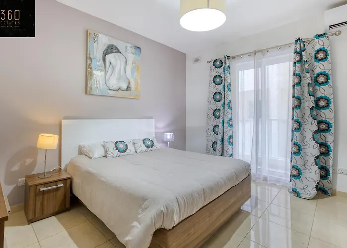 Apartman Charming Meters From The Seafront With Terrace By 360 Estates